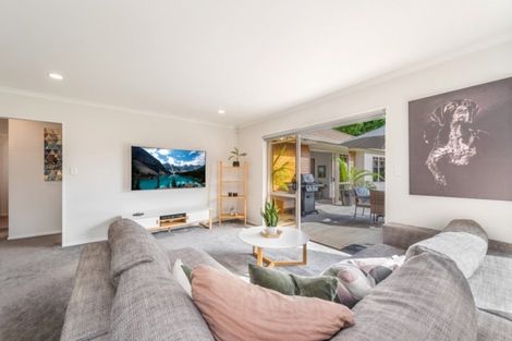 Photo of property in 18 Mews Place, Forest Lake, Hamilton, 3200