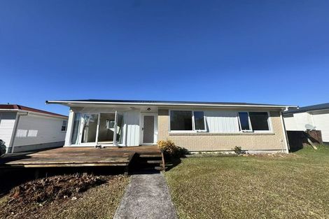 Photo of property in 80 Riverpark Crescent, Henderson, Auckland, 0610