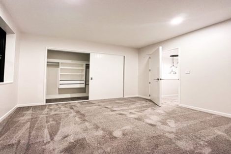 Photo of property in 20 Heketara Way, Massey, Auckland, 0614