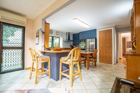 Photo of property in 2 Lavinia Grove, Waikanae Beach, Waikanae, 5036