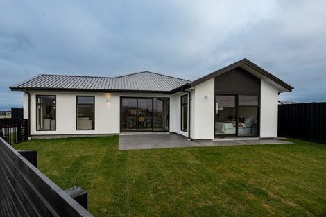 Photo of property in 35 Mcgarry Drive, Kaiapoi, 7630