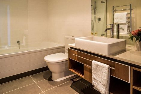 Photo of property in Patent 326 Apartments, 204s/326 Evans Bay Parade, Hataitai, Wellington, 6021