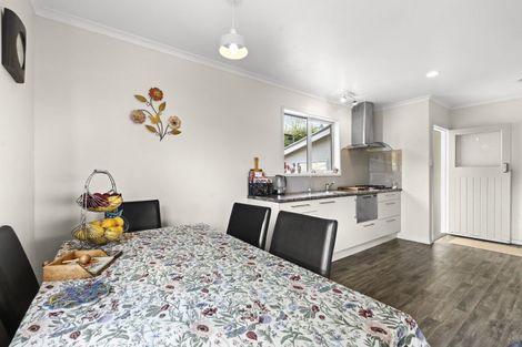 Photo of property in 4b Clerke Place, Marfell, New Plymouth, 4310