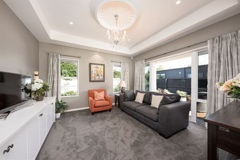 Photo of property in 114 Paparoa Street, Papanui, Christchurch, 8053