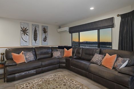 Photo of property in 29 Downing Place, Welcome Bay, Tauranga, 3112