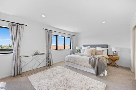 Photo of property in 216 Whitford Road, Shamrock Park, Auckland, 2016