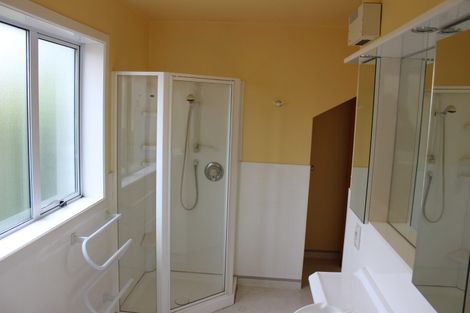 Photo of property in 17 Rountree Street, Upper Riccarton, Christchurch, 8041