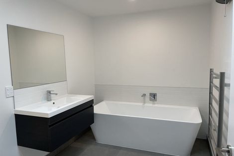 Photo of property in 19b Holland Avenue, Point England, Auckland, 1072