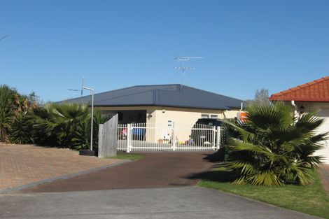 Photo of property in 30 Crannog Fen, Wattle Downs, Auckland, 2103