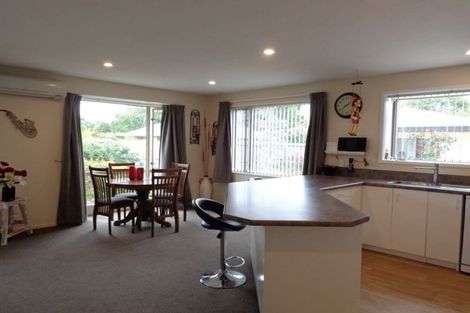 Photo of property in 4 Bluff Street, Coalgate, 7673