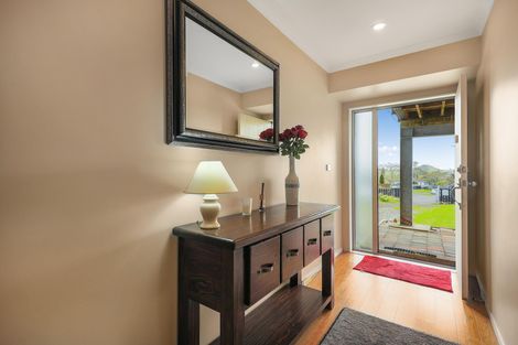 Photo of property in 24 Bundena Place, Clendon Park, Auckland, 2103