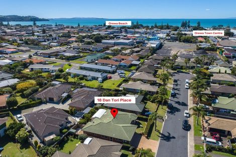 Photo of property in 18 Dan Tori Place, Orewa, 0931