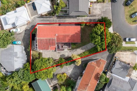 Photo of property in 38 Deverell Place, Northcross, Auckland, 0632