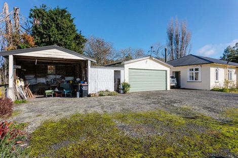 Photo of property in 36 Riverdale Road, Dannevirke, 4930