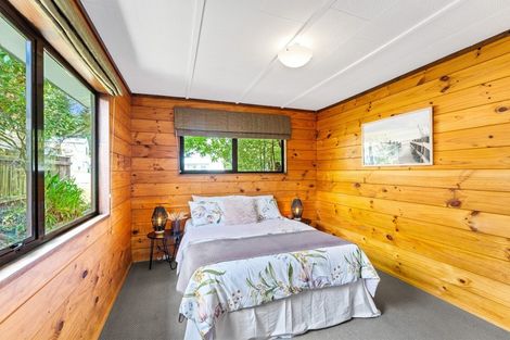 Photo of property in 25 Gentian Street, Timberlea, Upper Hutt, 5018