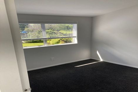 Photo of property in 60a Viewmont Drive, Harbour View, Lower Hutt, 5010