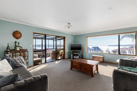 Photo of property in 40 Endeavour Avenue, Welcome Bay, Tauranga, 3112