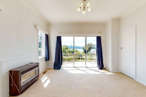Photo of property in 48 Mana Esplanade, Paremata, Porirua, 5026