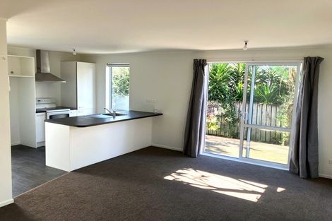 Photo of property in 15 Parker Crescent, Otara, Auckland, 2023