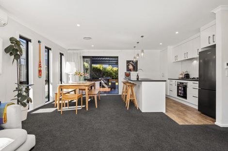Photo of property in 10 Pateke Drive, Kenepuru, Porirua, 5022
