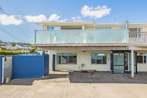 Photo of property in 5 Beach Road, Plimmerton, Porirua, 5026