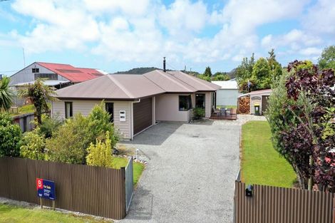 Photo of property in 22 Tramway Street, Ross, 7812