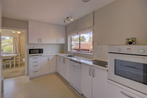 Photo of property in 10 Waratah Street, Avondale, Christchurch, 8061