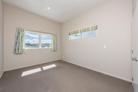 Photo of property in 36h Erlestoke Crescent, Churton Park, Wellington, 6037