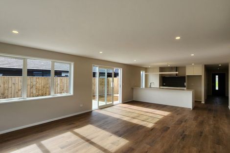 Photo of property in 3 Pahiki Crescent, Levin, 5510
