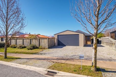 Photo of property in 13 Ash Avenue, Albert Town, Wanaka, 9305