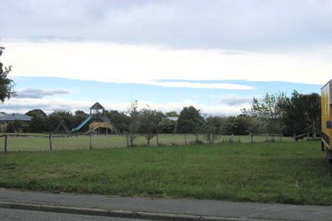 Photo of property in 33 Seadown Crescent, Amberley, 7410