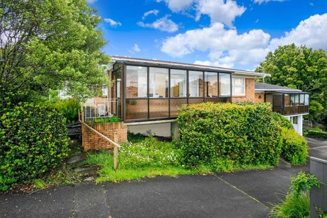 Photo of property in 1/38 Coronation Road, Hillcrest, Auckland, 0627