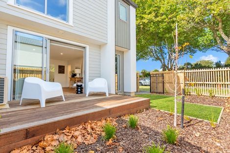 Photo of property in 1/27 Linwood Avenue, Linwood, Christchurch, 8011