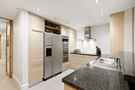 Photo of property in Waterline Apartments, 1a/342 Oriental Parade, Oriental Bay, Wellington, 6011