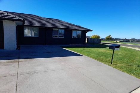 Photo of property in 16 Kahawai Place, Omokoroa, 3114