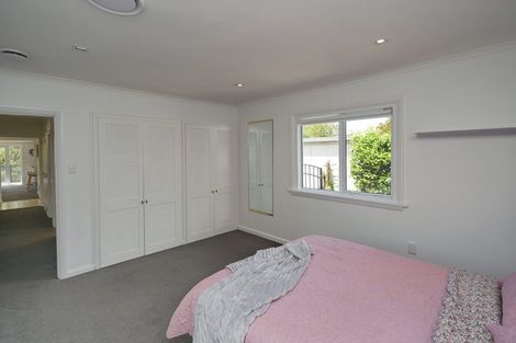 Photo of property in 17 Joyce Crescent, Ilam, Christchurch, 8041