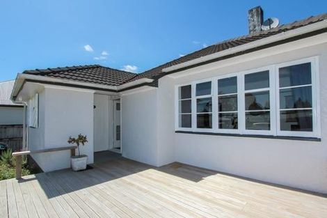 Photo of property in 2 Bains Avenue, Hamilton East, Hamilton, 3216