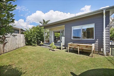 Photo of property in 12 Halyard Way, Mangawhai, 0505