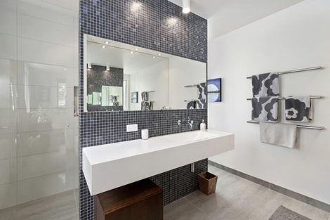 Photo of property in 8 Sylvan Park Avenue, Milford, Auckland, 0620