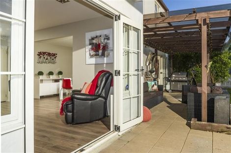 Photo of property in 7 Red Oak Place, Schnapper Rock, Auckland, 0632