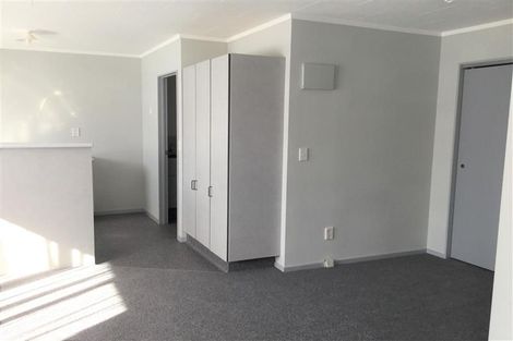Photo of property in 4 Euclid Street, Vogeltown, New Plymouth, 4310