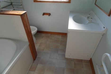 Photo of property in 2/54 Swanson Road, Henderson, Auckland, 0610