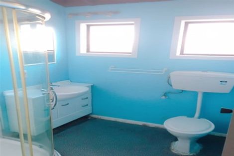 Photo of property in 2/64 Mcleod Road, Te Atatu South, Auckland, 0610