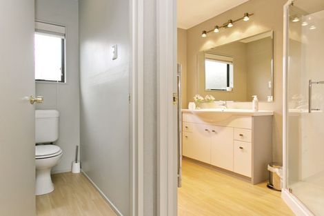 Photo of property in 3b Dorothy Drive, Acacia Bay, Taupo, 3330