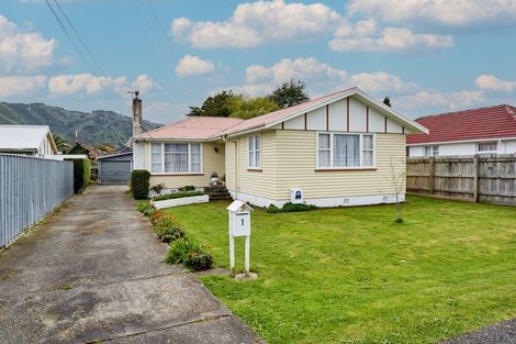 Photo of property in 1 Rosina Street, Clouston Park, Upper Hutt, 5018