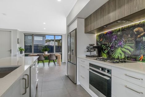 Photo of property in 14 Taitonga Lane, Stanmore Bay, Whangaparaoa, 0932