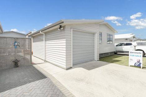Photo of property in 11 Kamahi Crescent, Papamoa Beach, Papamoa, 3118