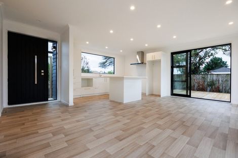 Photo of property in 33 Botanical Road, Takaro, Palmerston North, 4412