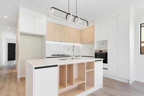 Photo of property in 42 Whakairo Crescent, Gulf Harbour, Whangaparaoa, 0930