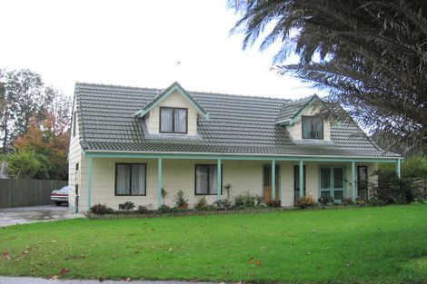 Photo of property in 20 Orinda Close, Botany Downs, Auckland, 2010